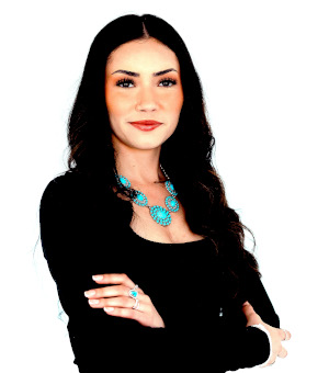 Anna Lysse Horvath bio image and link